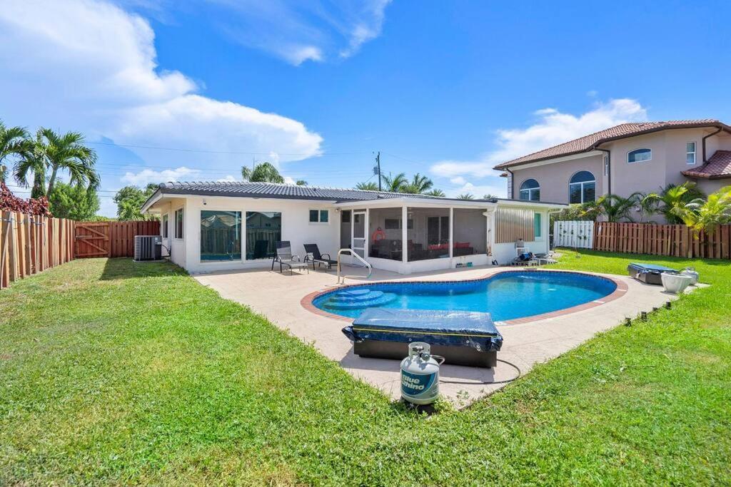 Amazing Home W Heated Pool 8 Mins To The Beach Lighthouse Point Eksteriør bilde