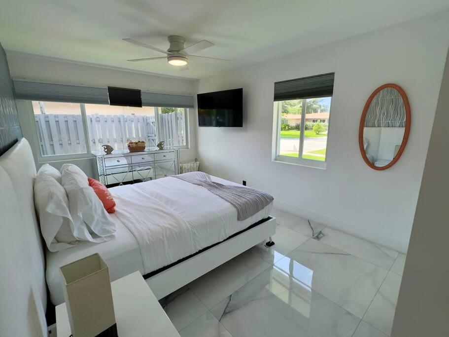 Amazing Home W Heated Pool 8 Mins To The Beach Lighthouse Point Eksteriør bilde