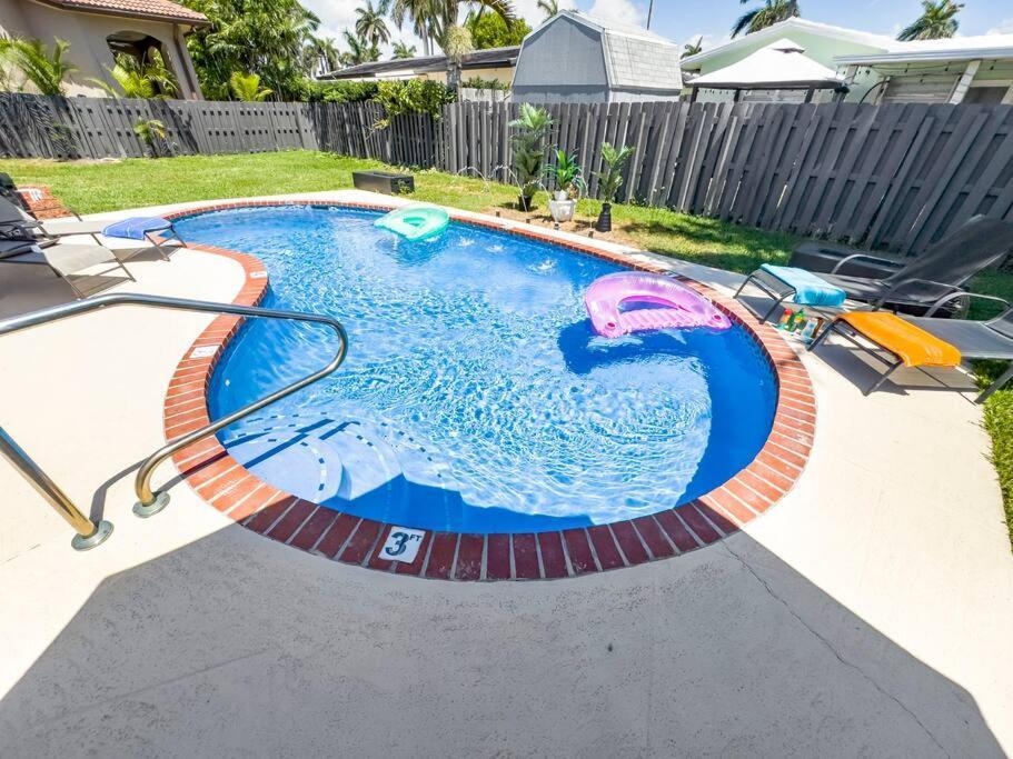 Amazing Home W Heated Pool 8 Mins To The Beach Lighthouse Point Eksteriør bilde