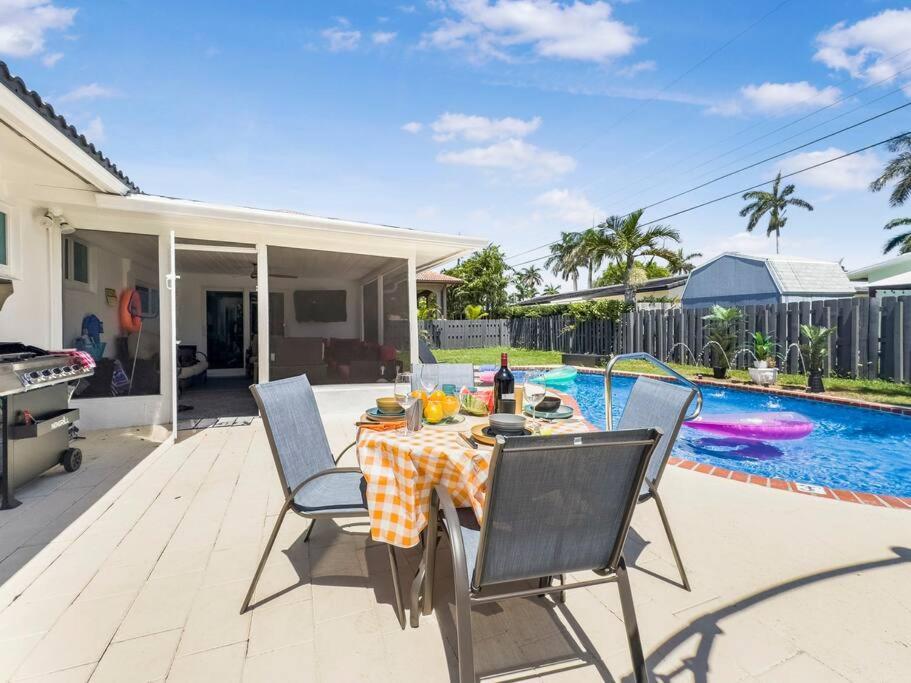 Amazing Home W Heated Pool 8 Mins To The Beach Lighthouse Point Eksteriør bilde