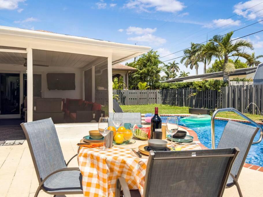 Amazing Home W Heated Pool 8 Mins To The Beach Lighthouse Point Eksteriør bilde