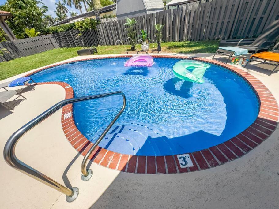 Amazing Home W Heated Pool 8 Mins To The Beach Lighthouse Point Eksteriør bilde